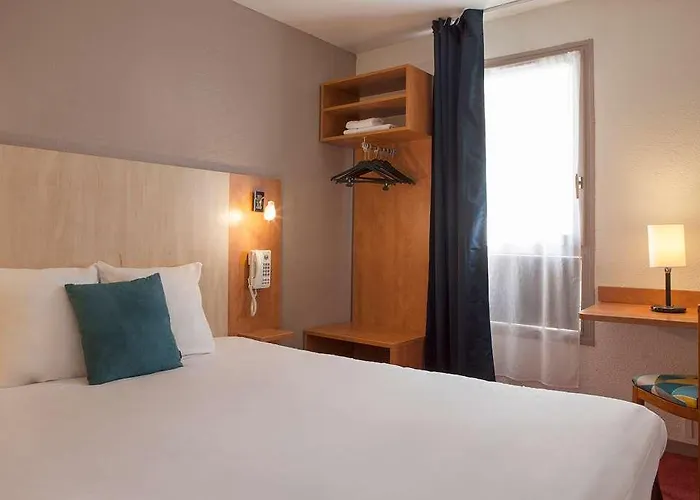 Og Novellanantes Centre Gare Szálloda 2*